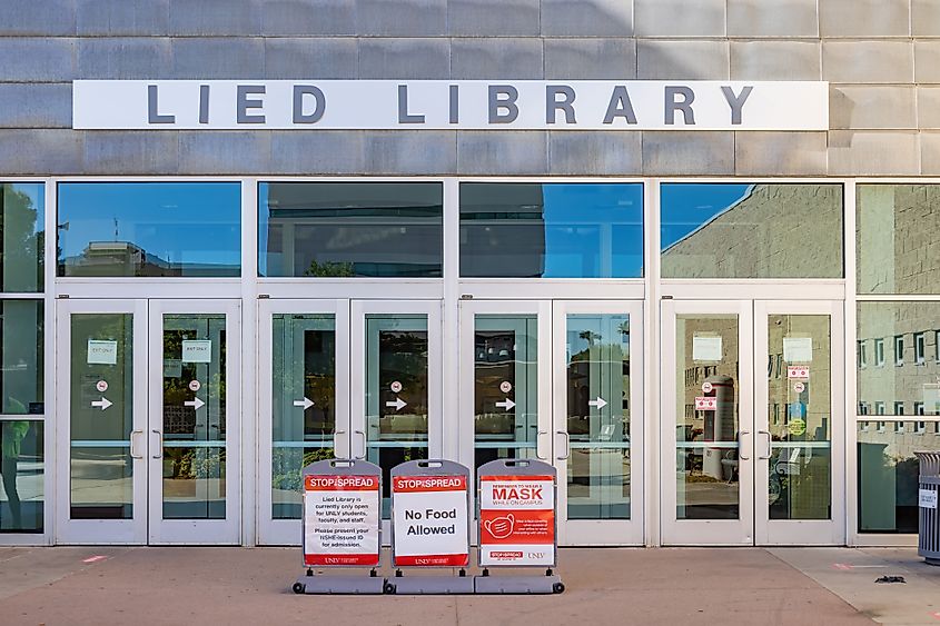 Sunny exterior view of the Lied Library of UNLV in Las Vegas, Nevada