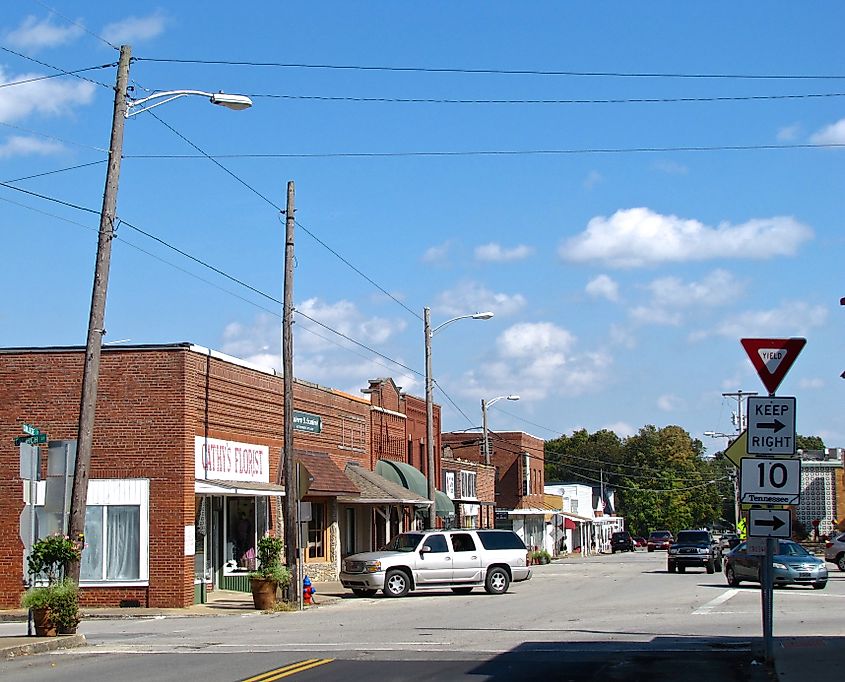 Buildings on the courthouse square in Lafayette, Tennessee