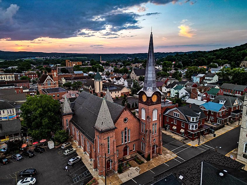 A drone flight through downtown Huntingdon, Pennsylvania.