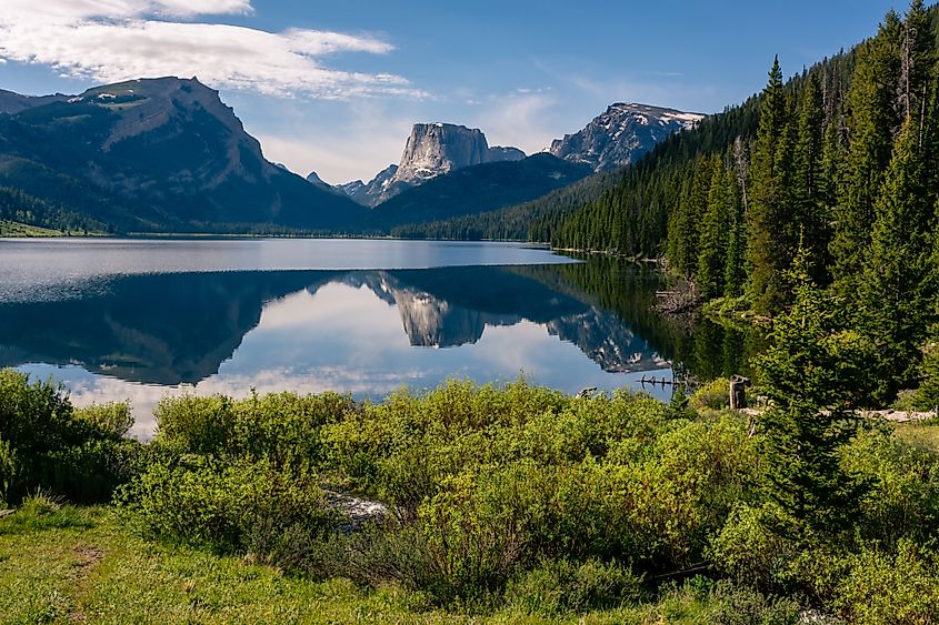 Lower Green River Lake with Squaretop Mountain in the distance.