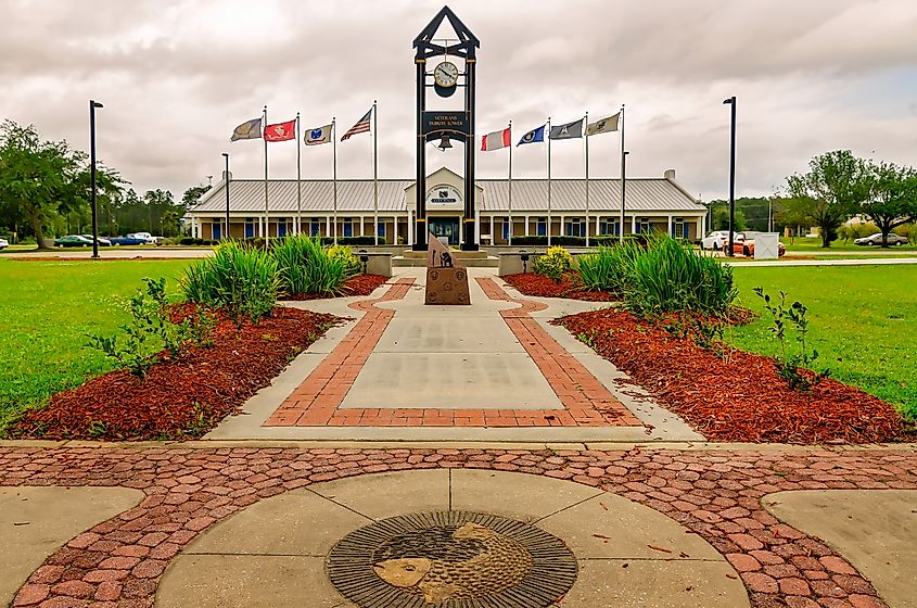 Veterans Tribute Tower stands in front of Gautier City Hall in Gautier, Mississippi. Editorial credit: Carmen K. Sisson / Shutterstock.com