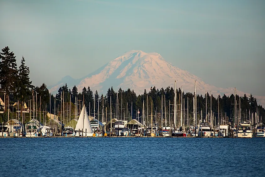 Mount Rainier as seen from Poulsbo, Washington.