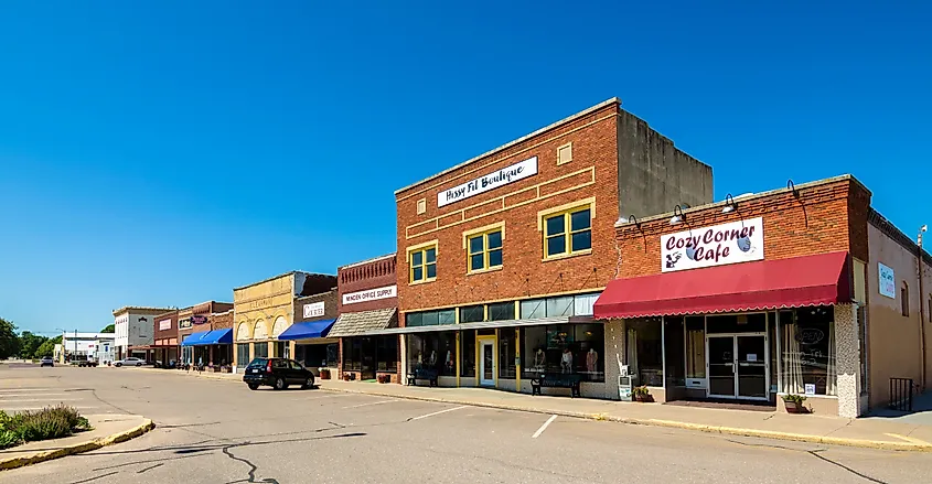 The west side of North Colorado Avenue in Minden, Nebraska. Image credit: Jared Winkler via Wikimedia Commons.