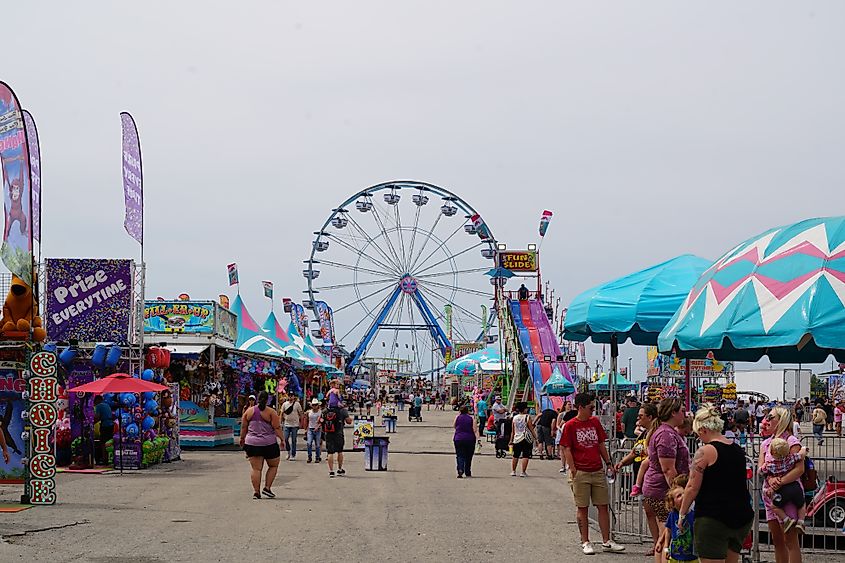 Ferris wheel under overcast sky at the Missouri State Fair in Sedalia. Editorial credit: Wilson Cleaver / Shutterstock.com