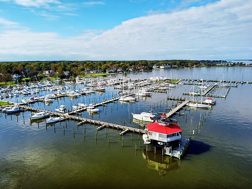 Lighthouse and marina in Cambridge, Maryland, during the fall.