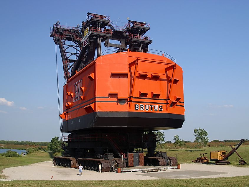 Big Brutus, the second-largest shovel of its type at the time, operated from 1963 to 1974.