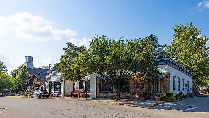 Nashville, Indiana, USA - The charming business district on Main Street with its quaint shops and eateries.