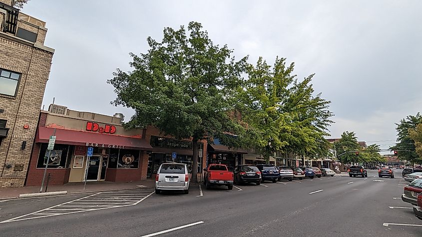 Bend, Oregon: Streetscape of Bond Street in the downtown