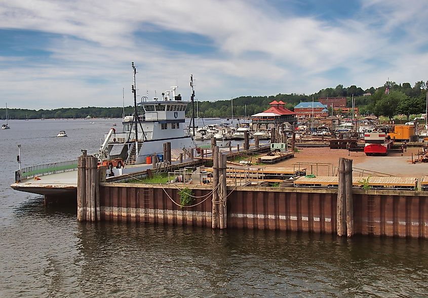 Docks on the shore of Lake Champlain in Burlington, Vermont