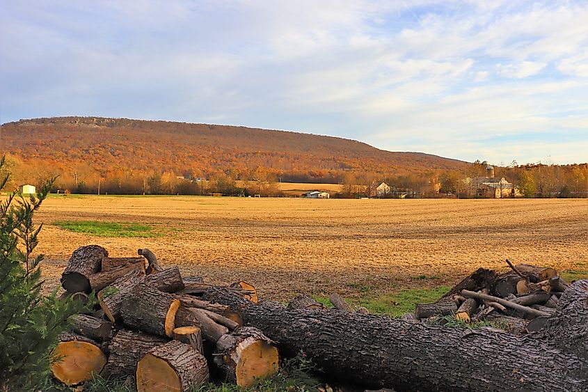 Black Rock peak along the Appalachian Trail near Hagerstown, Maryland, offering stunning views of the surrounding mountains and valleys.