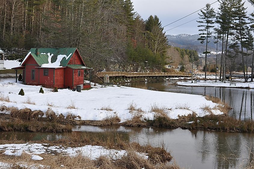 Banner Elk, North Carolina: Mill Pond where Shawneehaw Creek and Elk River converge.