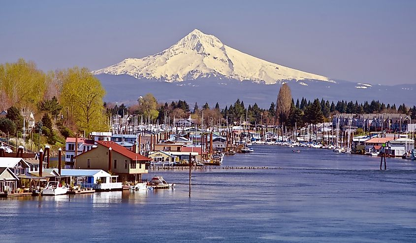 Beautiful Hayden Island, Oregon.