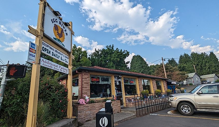 Exterior of the Egg River Cafe in Hood River, Oregon