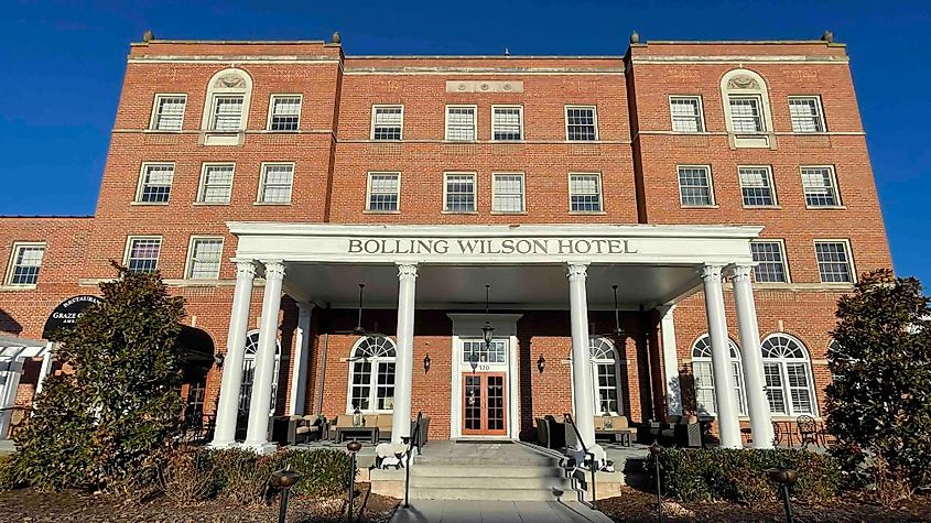 Wytheville Bolling Wilson Hotel photo by Bryan Dearsley