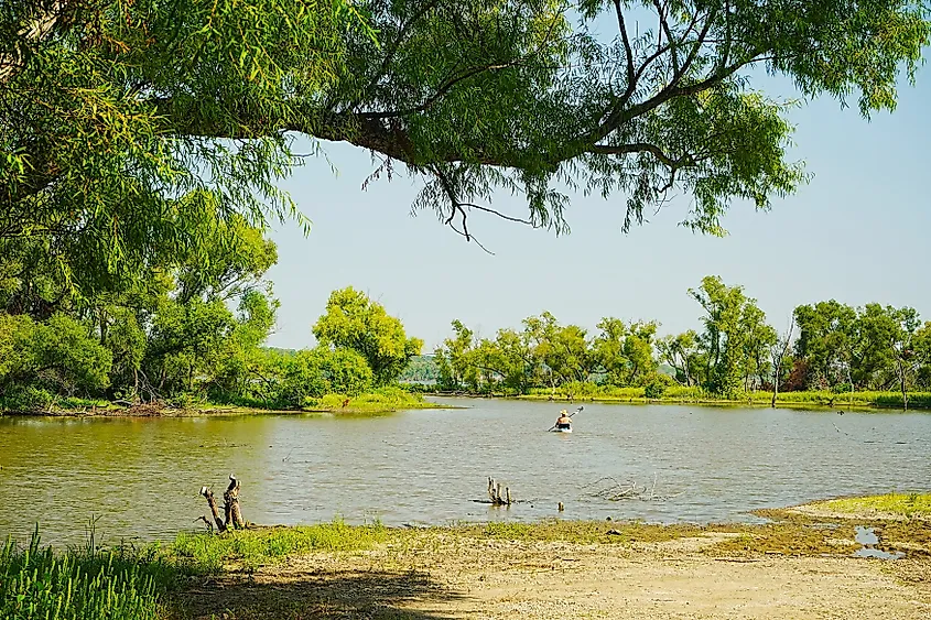 Camping, hiking, and kayaking at Clinton Lake in Clinton State Park