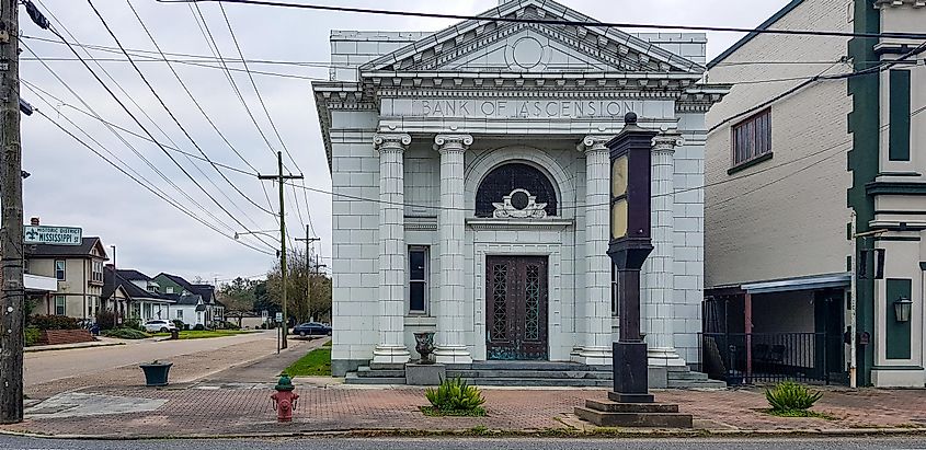 Historic Bank Of Ascension building on Mississippi St in Donaldsonville, Mississippi. Editorial credit: Rusty Todaro / Shutterstock.com