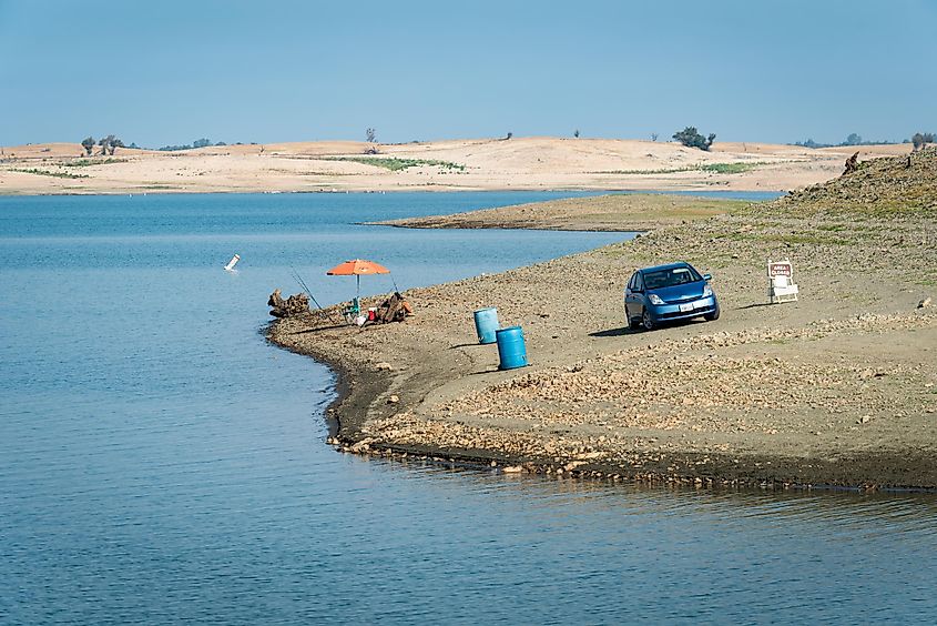 Escape to the Emerald Waters: Your Guide to Folsom Lake State Recreation Area