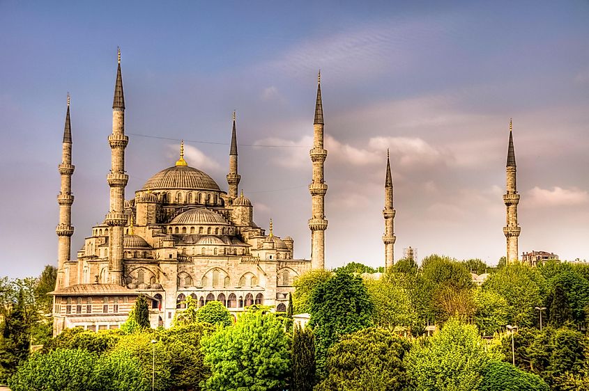 Blue Mosque, Istanbul. Image used under license from Shutterstock.com.