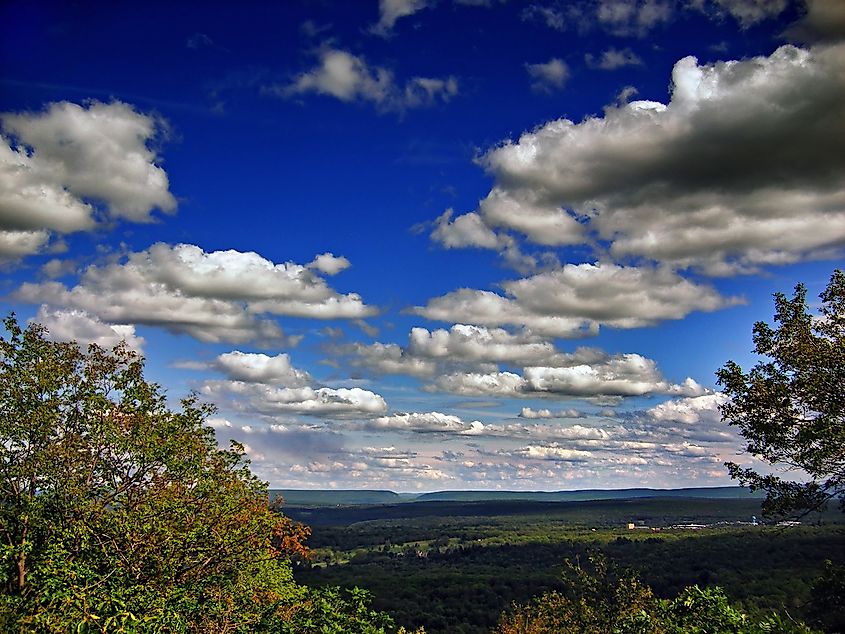 The view of surrounding nature from Mount Pocono, Pennsylvania. Image credit: Nicholas T via Flickr.com