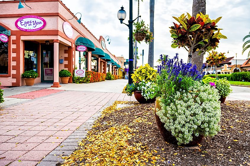 The beautiful West Venice Avenue in Venice, Florida.