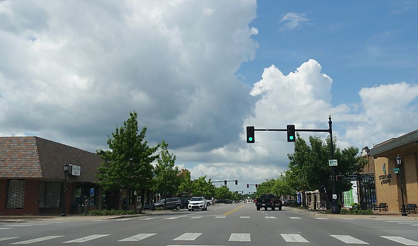 One of the main streets of the city of Edmond, Oklahoma. Editorial credit: RaksyBH / Shutterstock.com
