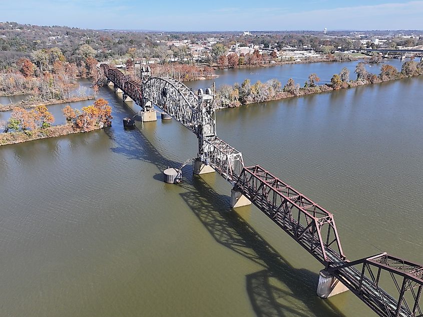 Bridge crossing the Arkansas River between Fort Smith and Van Buren