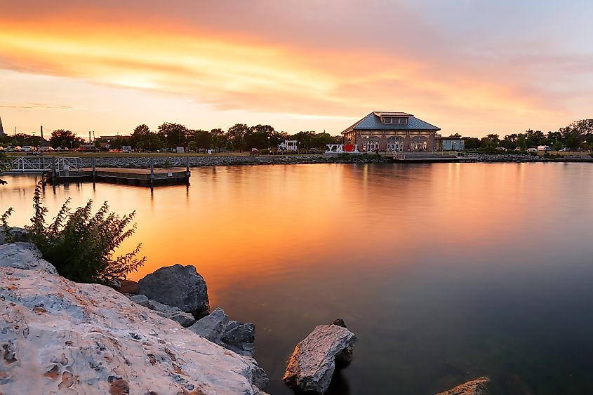  Seneca Lake in Finger Lakes region of upstate of Geneva,  New York