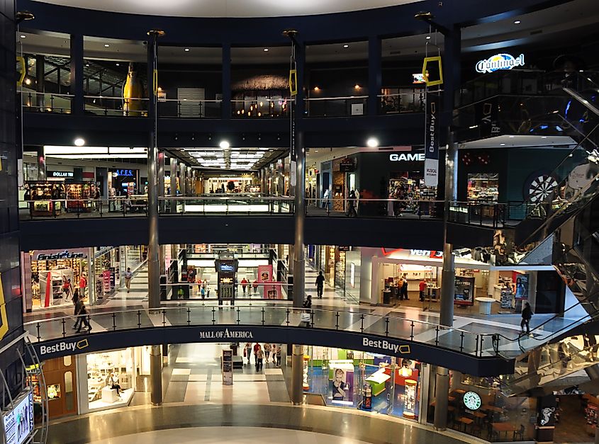 Mall of America interior. Image Credit Ted via Wikimedia.