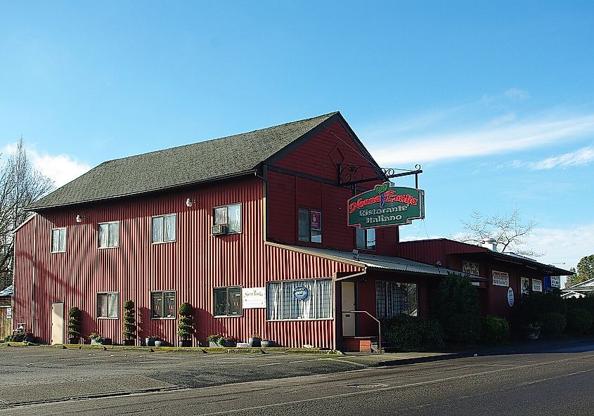 Nonna Emilia Italian restaurant on Shaw Street in w:Aloha, Oregon