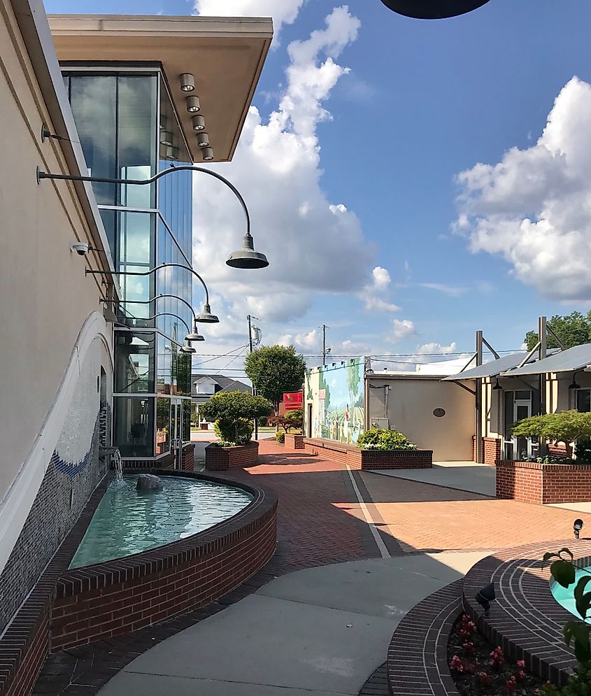 Yadkin Cultural Arts Center