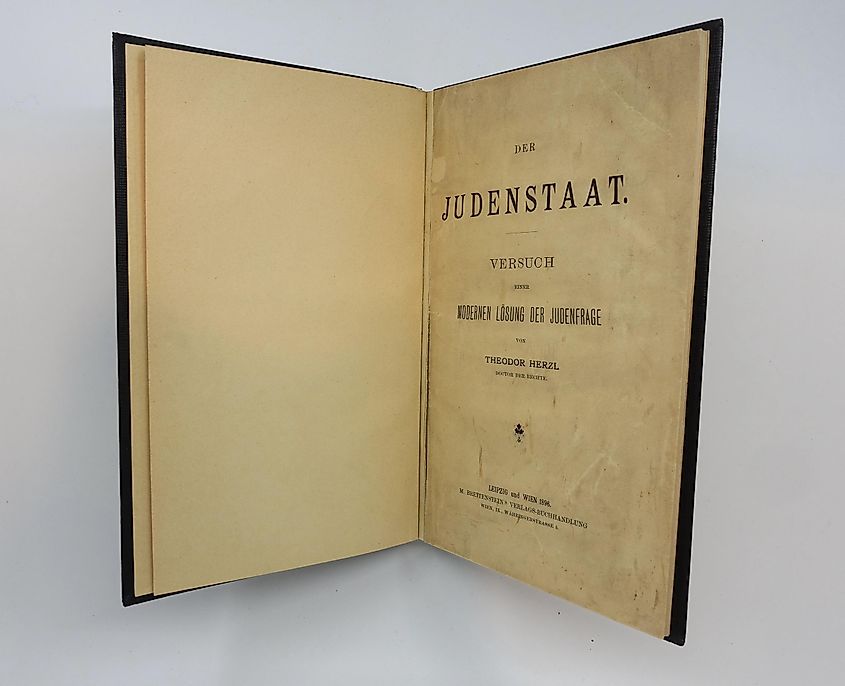 First edition of "Der Judenstaat" by Dr. Theodor Herzl, published 1896. By LGLou - Wikimedia.
