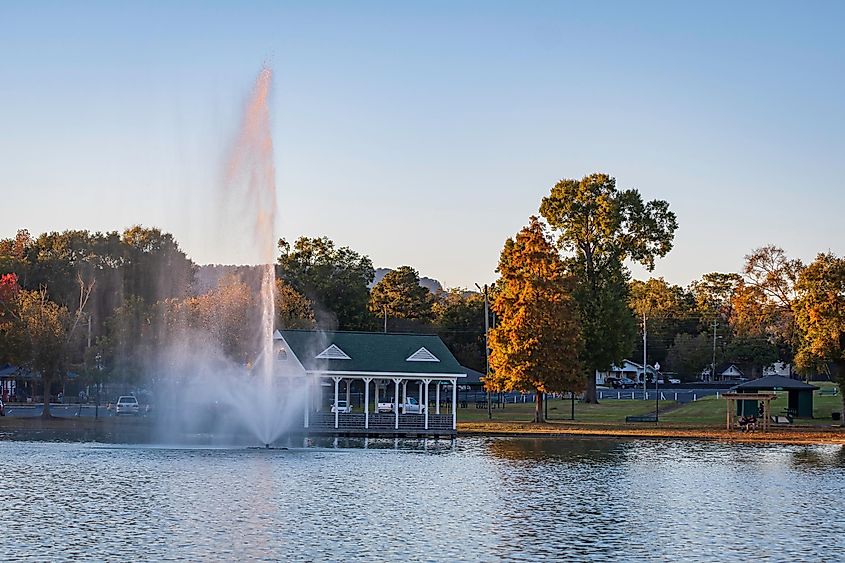 Fountains and gazebo late afternoon at Oxford Lake Park, Oxford, Alabama. Editorial credit: JNix / Shutterstock.com
