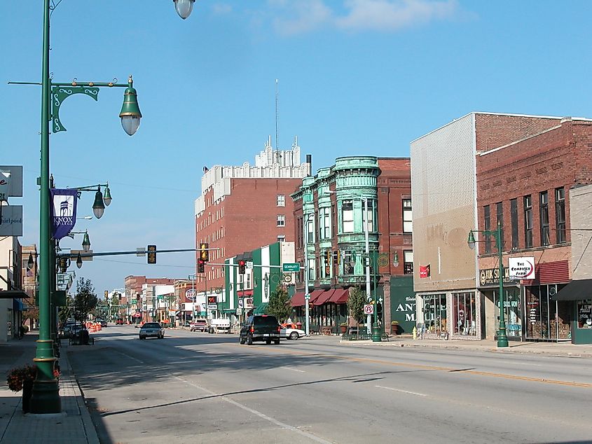 Main Street in Galesburg, Illinois. Image credit: David Wilson via Flickr.com.