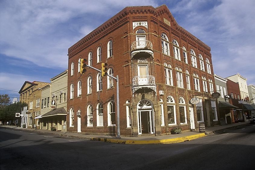 Historic Lewisburg, WV along US Route 60