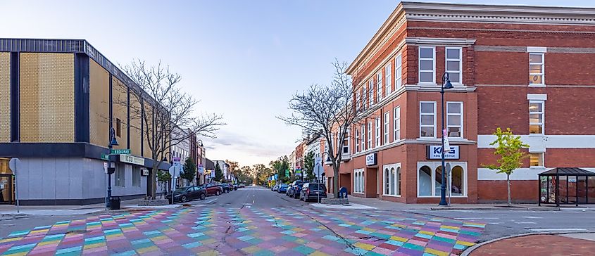 The business district on Main Street in Mount Pleasant, Michigan.