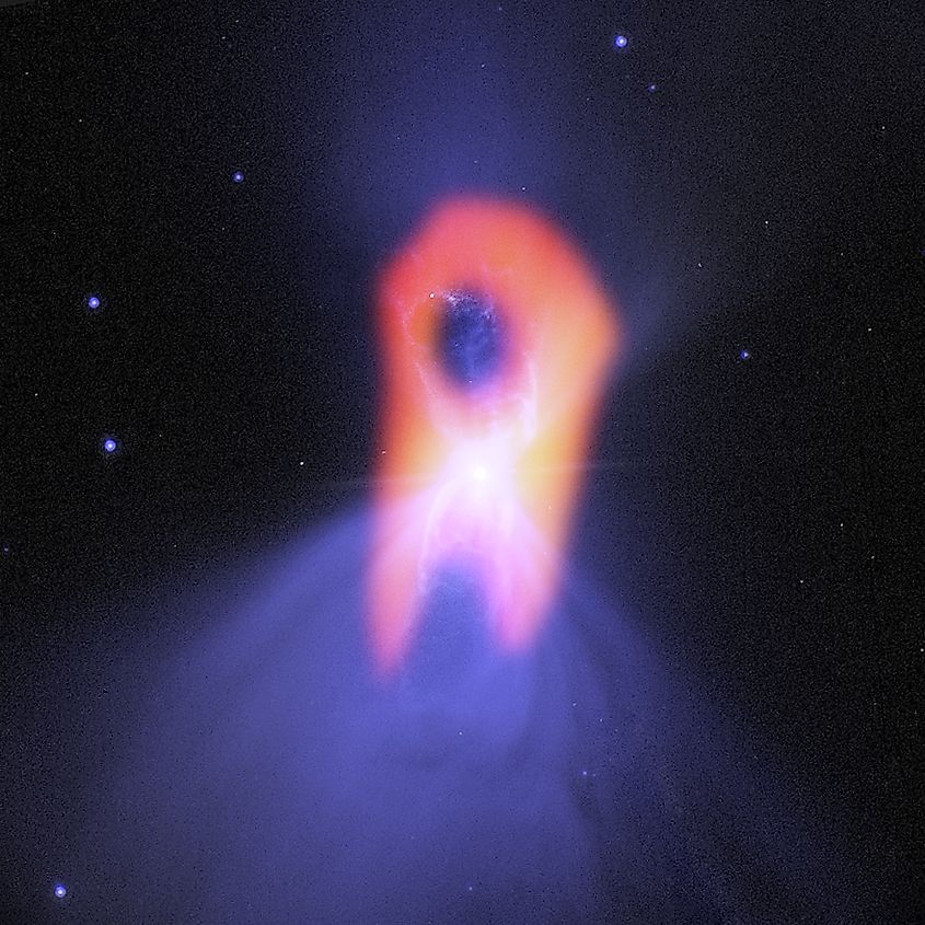 Ghostly "Boomerang" (NRAO/AUI/NSF/NASA/STScI/JPL-Caltech, Public domain, via Wikimedia Commons)