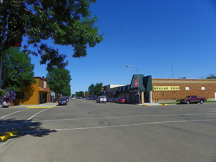 Beautiful Downtown Beulah, North Dakota. Image credit J. Stephen Conn via Flickr.com