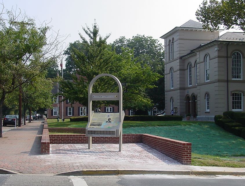 An interpretive sign on the grounds of the Dorchester County Courthouse in Dorchester County, Maryland, near Crapo, highlighting key moments in Underground Railroad history.