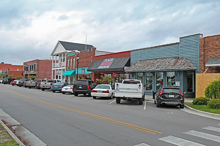 Businesses on Front Street in downtown Beaufort, North Carolina. Editorial credit: Stephen B. Goodwin / Shutterstock.com