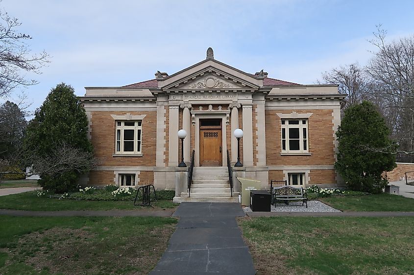 Haddam, Connecticut. In Wikipedia. https://en.wikipedia.org/wiki/Haddam,_Connecticut By John Phelan - Own work, CC BY-SA 4.0, https://commons.wikimedia.org/w/index.php?curid=58264859