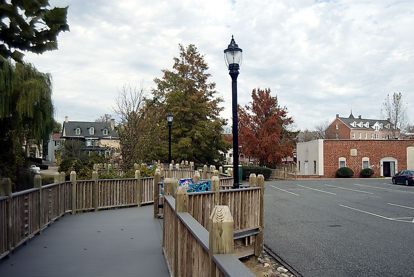 Beginning of the walk on the Milford River Park walkway, Delaware.