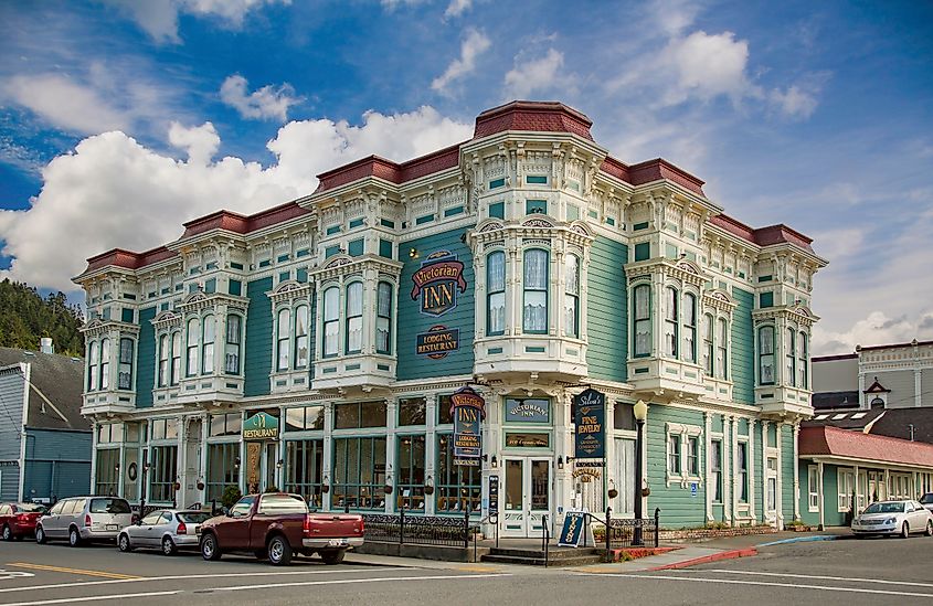 Victorian Inn, on the beautiful Redwood Coast, near the California Redwood Forests, in the Victorian Village of Ferndale. Editorial credit: Bob Pool / Shutterstock.com