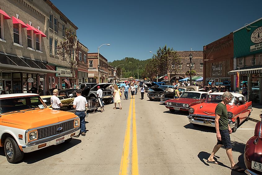 Spectators at the Rod Benders Car Club in Bonners Ferry. Editorial credit: David J. Mitchell / Shutterstock.com