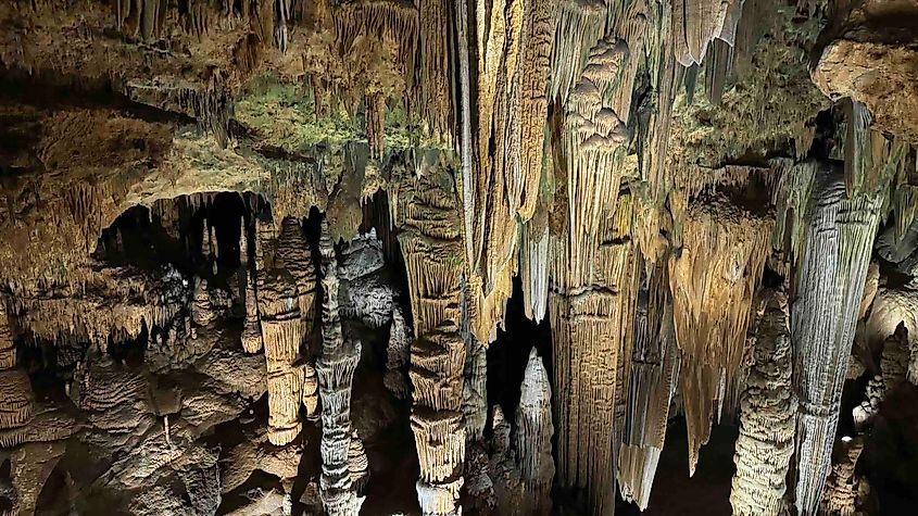 The Luray Caverns stalilmites photo Bryan Dearsley