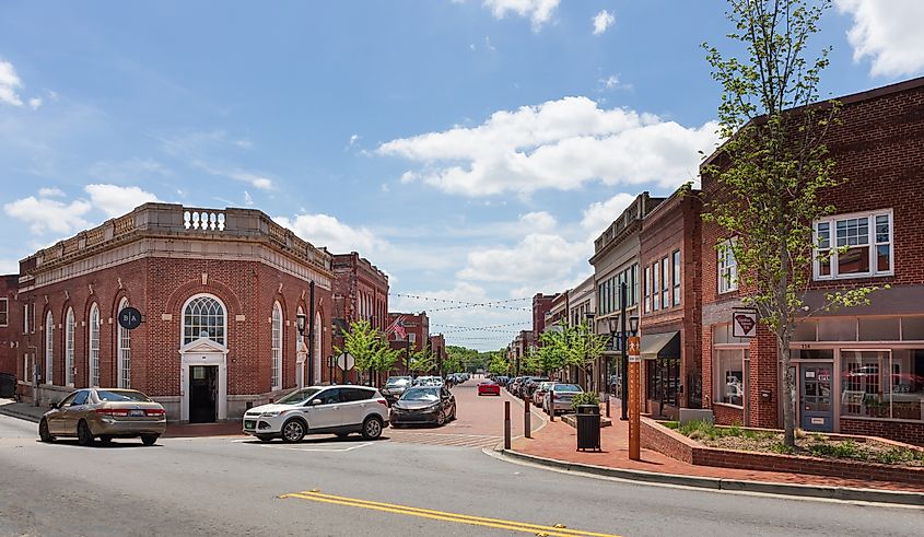 Intersection of Poinsett and Trade Street in Greer, South Carolina. Editorial credit: Nolichuckyjake / Shutterstock.com
