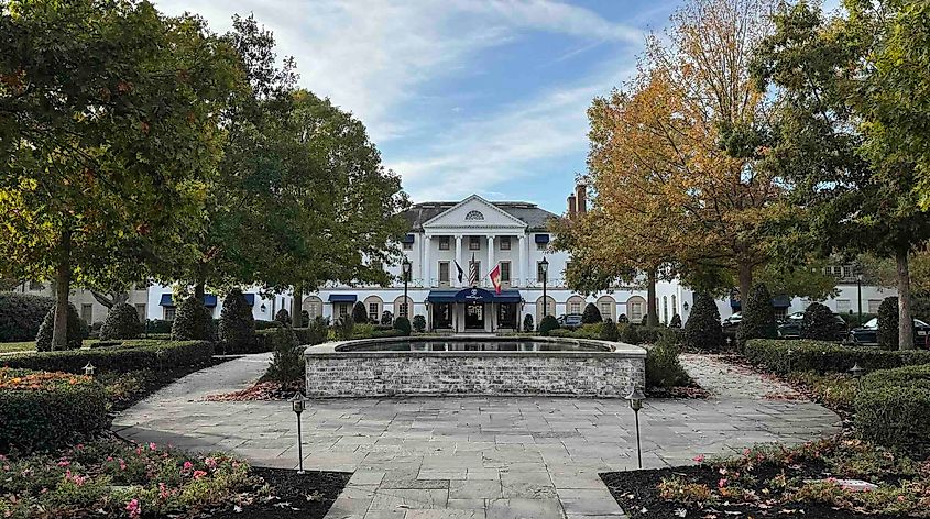 Williamsburg - The Williamsburg Inn Photo by Bryan Dearsley