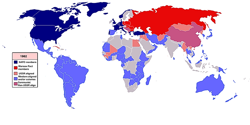 A map detailing alignment of countries during the cold war. Source: Mosedschurte/Wikimedia