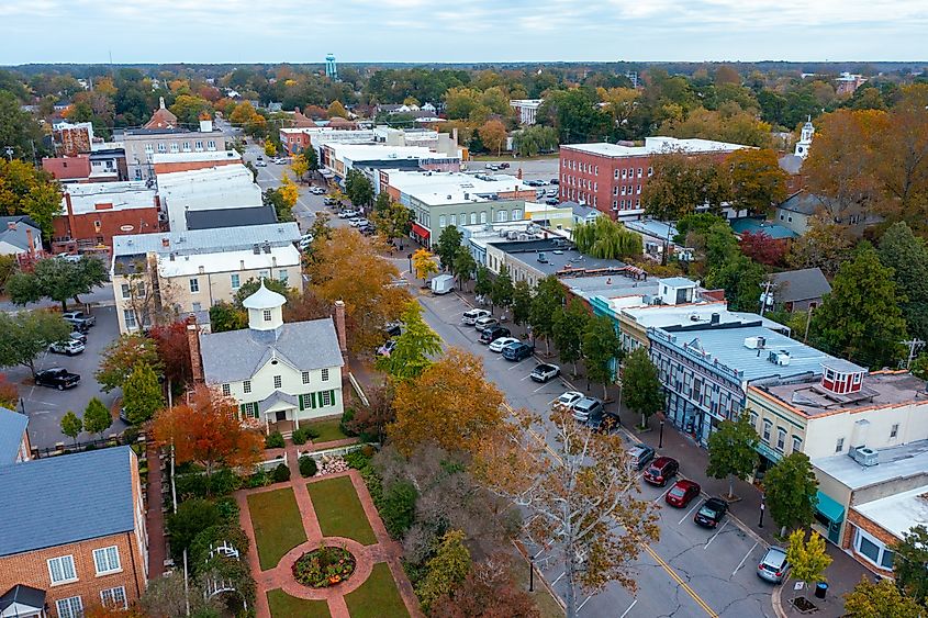 Aerial view of businesses on Broad Street, Edenton, North Carolina.