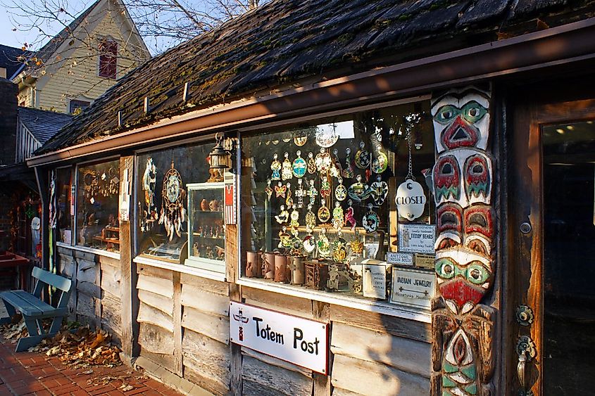 Indigenous craft store in Nashville, Indiana.