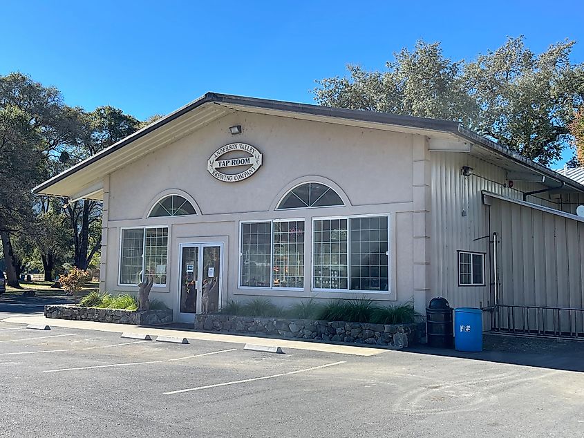 Anderson Valley Brewing Company. In Wikipedia. https://en.wikipedia.org/wiki/Anderson_Valley_Brewing_Company By Missvain - Own work, CC BY 4.0, https://commons.wikimedia.org/w/index.php?curid=125074880